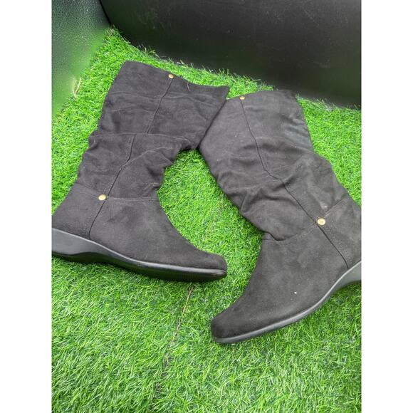 Black- Faux Suede-Thigh High Boots- Size 7 W (approx) - Picture 1 of 9